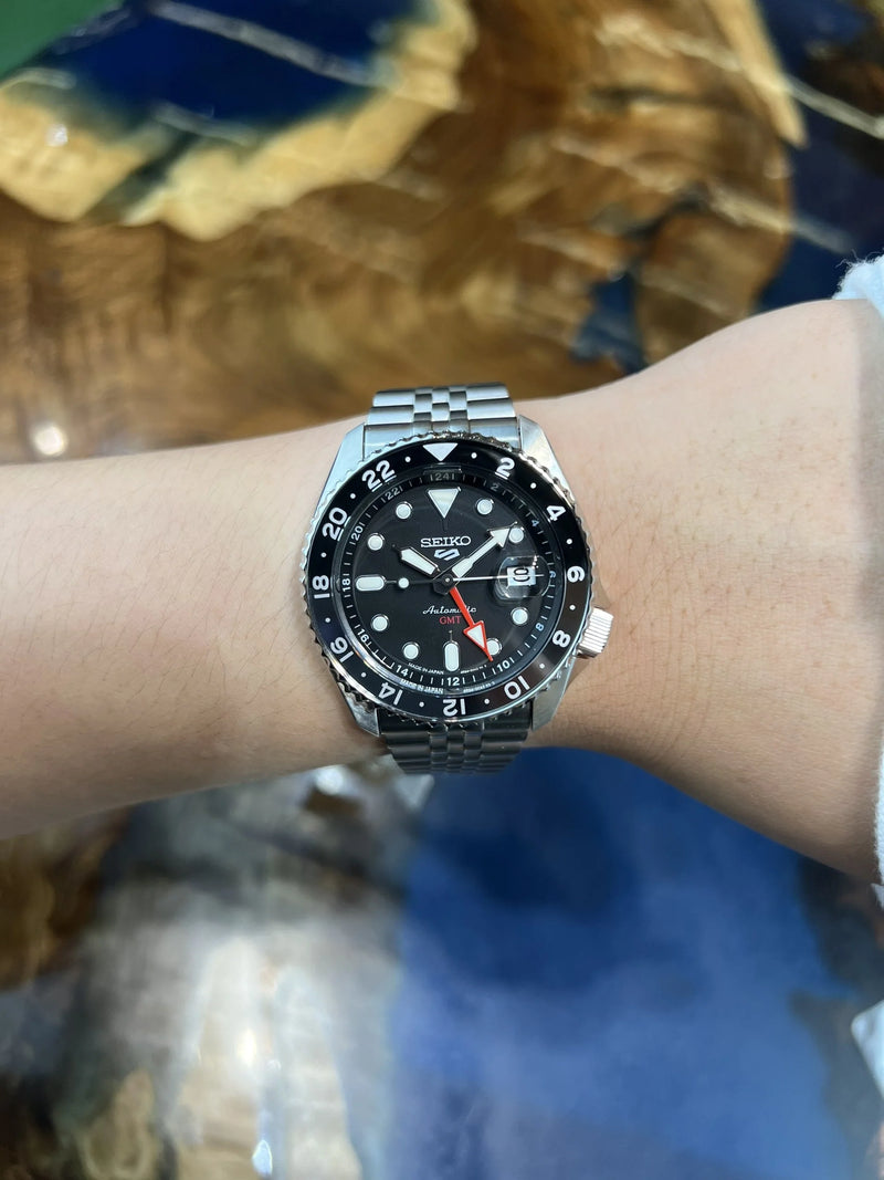 Đồng hồ cơ Seiko 5 SBSC001