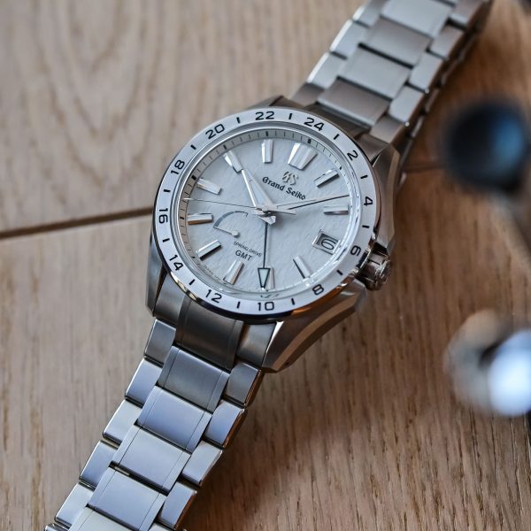 Đồng hồ cơ Grand Seiko SBGE285 (Nhận Order)