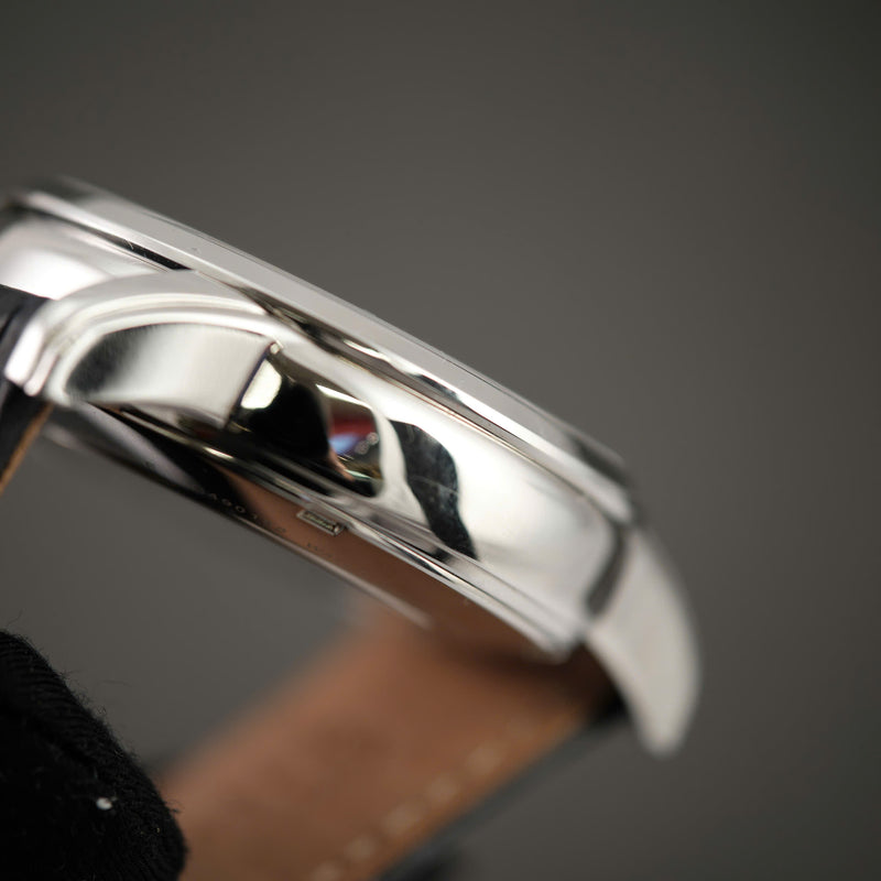 Đồng hồ cơ Orient Sun Moon Gen 3 RN-AK0004L (Hàng đã qua sử dụng)