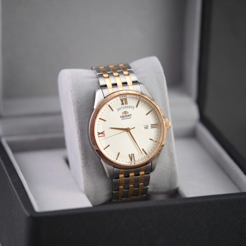 Đồng hồ cơ Orient Day Date RA-AX0002S (Hàng đã qua sử dụng)