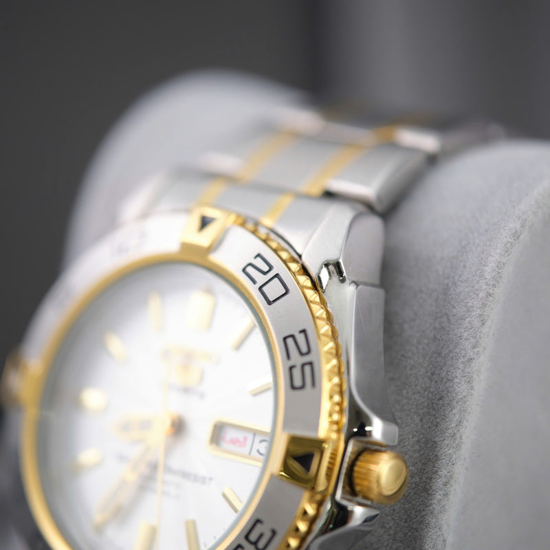 Đồng hồ cơ Seiko 5 SNZB24J1 (Hàng đã qua sử dụng)