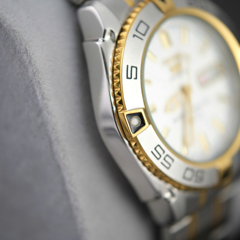 Đồng hồ cơ Seiko 5 SNZB24J1 (Hàng đã qua sử dụng)